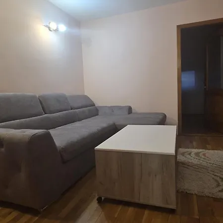 Matei شقة تيميشورا